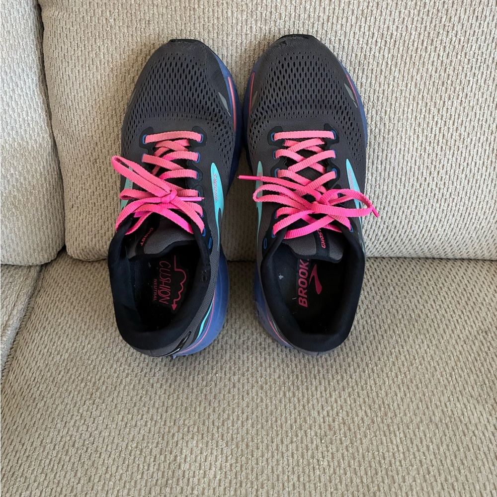 Brooks Black Sneakers with Pink Accents